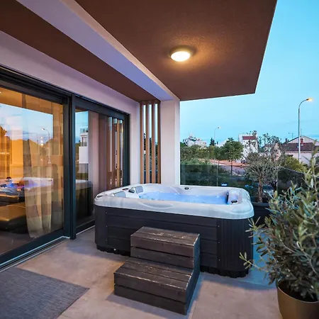 公寓 Luma Luxury With Jacuzzi *