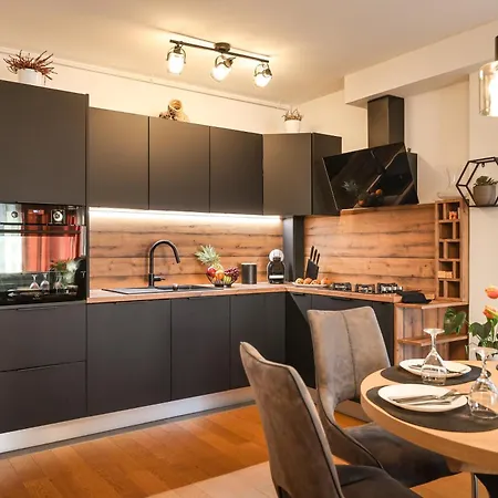 Luma Luxury With Jacuzzi 扎达尔