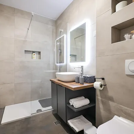 Luma Luxury With Jacuzzi 公寓 扎达尔