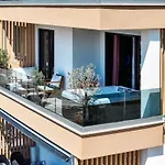דירה Luma Luxury With Jacuzzi *