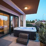 דירה Luma Luxury With Jacuzzi *