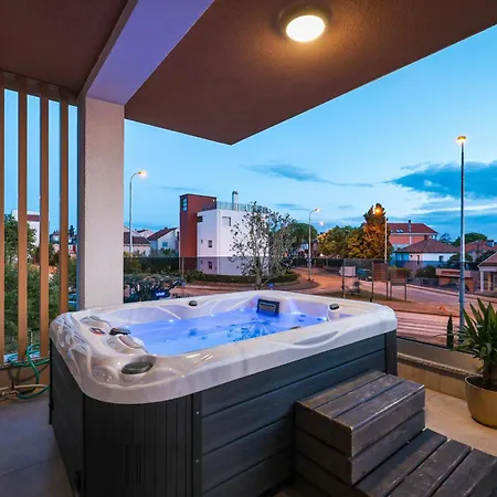 Luma Luxury With Jacuzzi * Zadar