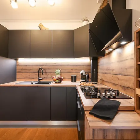 Luma Luxury With Jacuzzi Apartamento