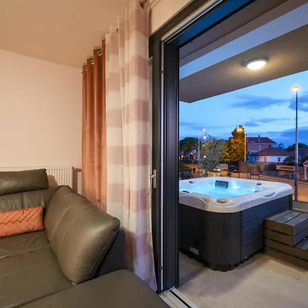 Apartman Luma Luxury With Jacuzzi *